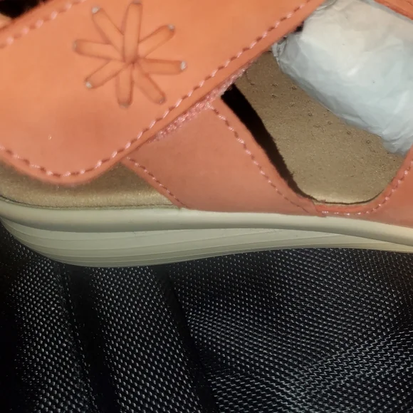 Capri Sandals | Hotter USA - Picture 9 of 11